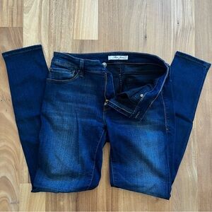 Mavi Alanis women skinny jeans dark navy blue, size 29, button issue, sold as-is